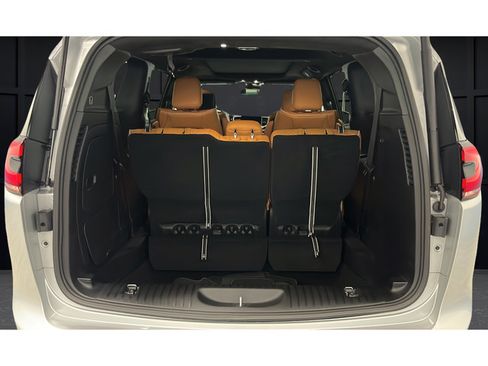 Used 2023 Chrysler Pacifica Pinnacle FWD image 27