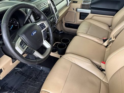 Used 2019 Ford F250 Lariat w/ Lariat Ultimate Package AWD/4WD image 12