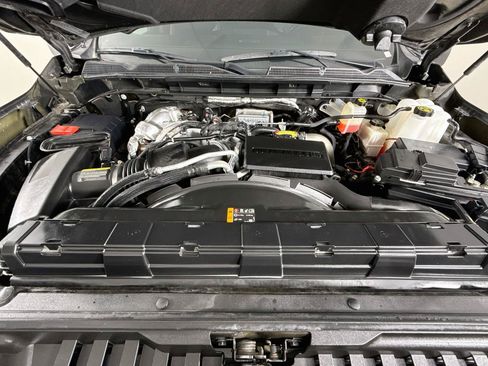 Used 2022 GMC Sierra 3500 Denali w/ Denali Black Diamond Edition AWD/4WD image 33
