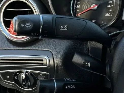 Used 2015 Mercedes-Benz C 300 Sedan image 47
