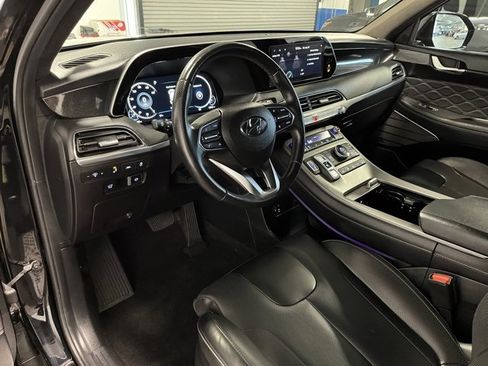 Used 2022 Hyundai Palisade Calligraphy image 19