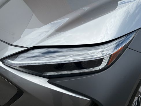 Certified 2023 Subaru Solterra AWD image 9