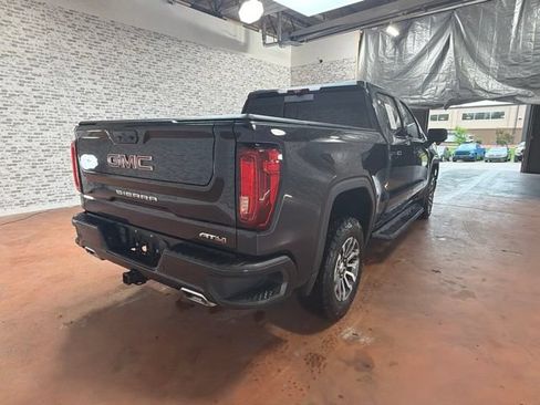 Used 2023 GMC Sierra 1500 AT4 w/ AT4 Premium Package AWD/4WD image 7