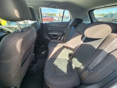 Used 2017 Chevrolet Trax LS image 13