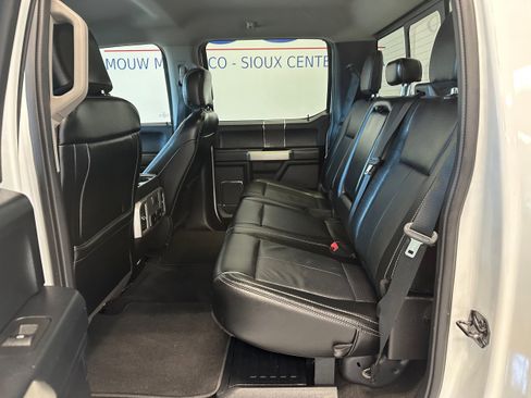 Used 2020 Ford F250 Lariat w/ Lariat Value Package AWD/4WD image 13