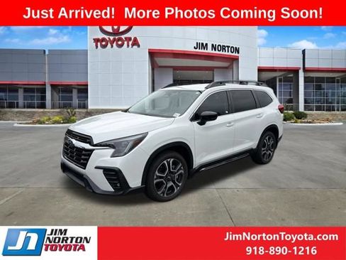 Used 2024 Subaru Ascent Limited AWD/4WD image 3