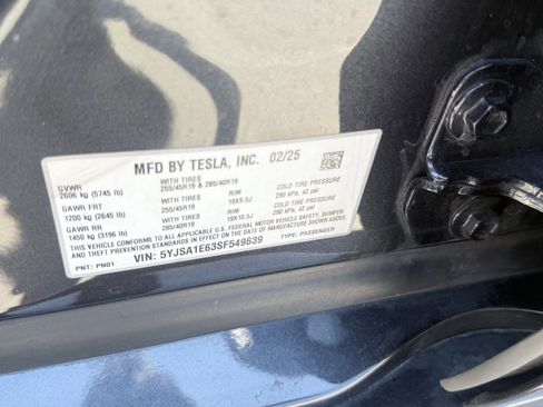 Used 2025 Tesla Model S Plaid AWD/4WD image 29