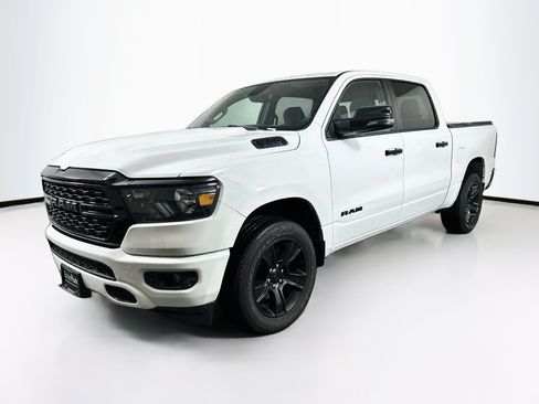 Used 2023 RAM 1500 Big Horn AWD/4WD image 3