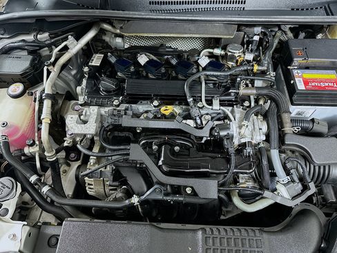 Used 2021 Toyota Corolla SE FWD image 31