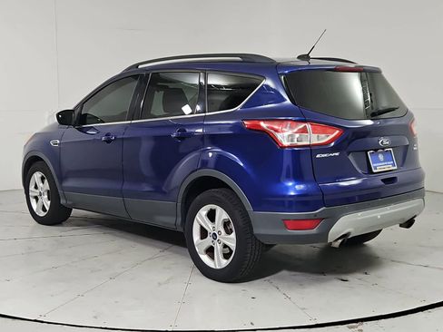 Used 2015 Ford Escape SE w/ Equipment Group 201A image 4