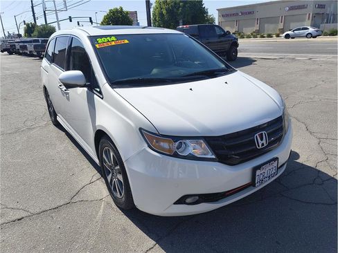 Used 2014 Honda Odyssey Touring image 3
