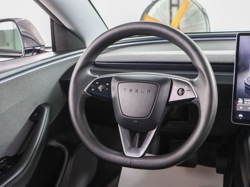 Used 2025 Tesla Model 3 Long Range RWD image 12