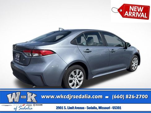 Used 2024 Toyota Corolla LE FWD image 7