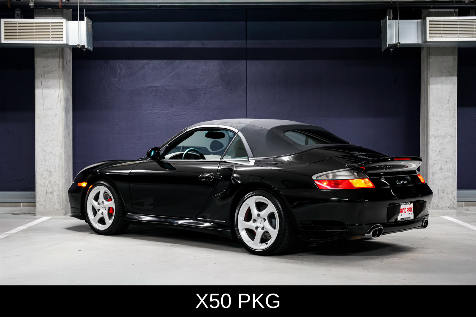 Used 2004 Porsche 911 Turbo AWD/4WD image 8