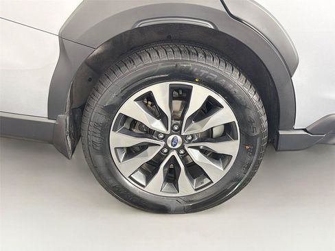 Used 2023 Subaru Outback Limited AWD/4WD image 34