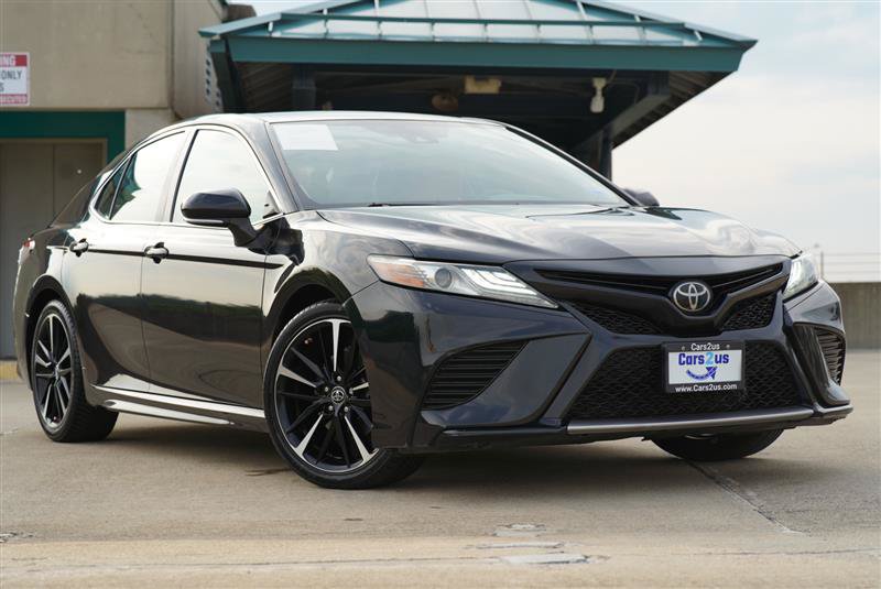 Used 2019 Toyota Camry XSE w/ Navigation Package FWD image 9
