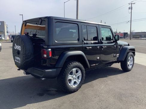 Used 2018 Jeep Wrangler Unlimited Sport S image 31