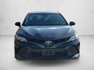 Used 2018 Toyota Camry LE video 2