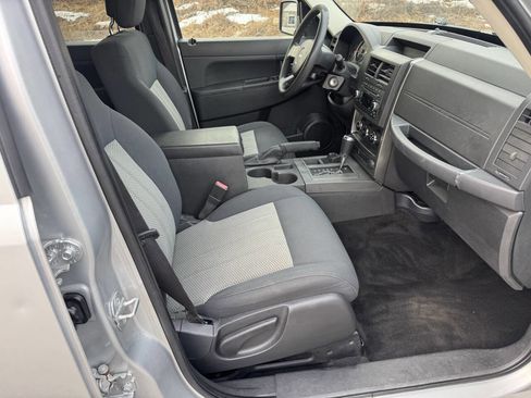 Used 2010 Jeep Liberty Sport w/ Popular Equipment Group image 16