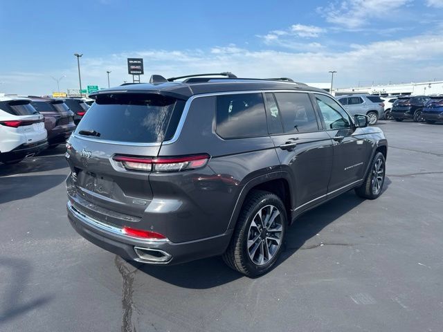 Used 2021 Jeep Grand Cherokee L Overland w/ Luxury Tech Group IV AWD/4WD image 3