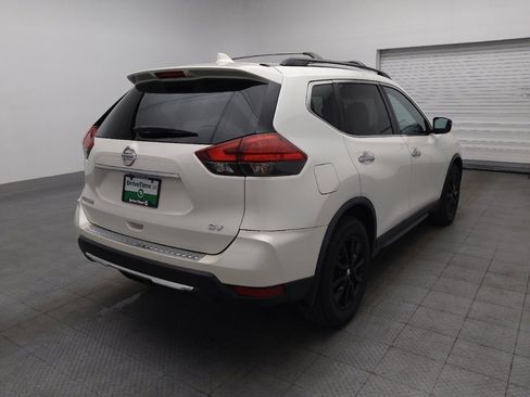 Used 2017 Nissan Rogue SV w/ Midnight Edition FWD image 9