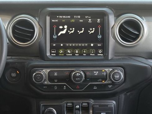 Used 2023 Jeep Wrangler Unlimited Sahara AWD/4WD image 16