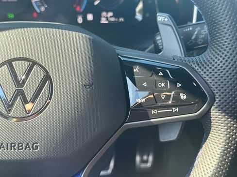 Used 2025 Volkswagen Golf R Black Edition AWD/4WD image 41