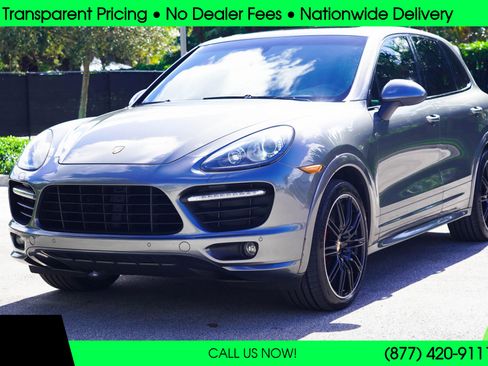 Used 2014 Porsche Cayenne GTS image 2