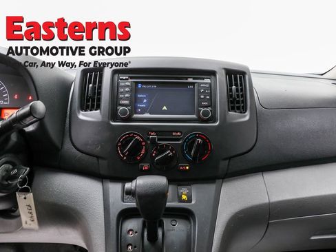 Used 2019 Nissan NV200 SV w/ Navigation Package FWD image 12