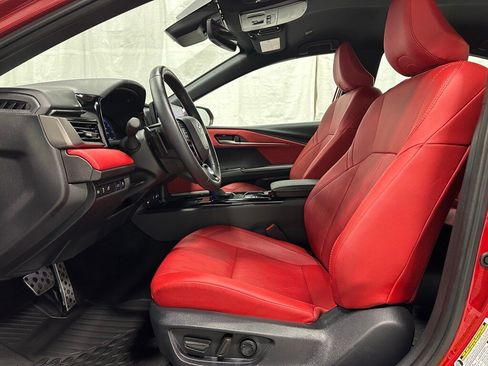 Used 2025 Toyota Camry XSE image 14