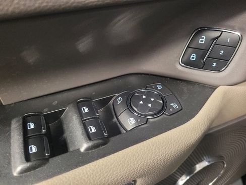 Used 2020 Ford Expedition XLT w/ Equipment Group 202A RWD image 27