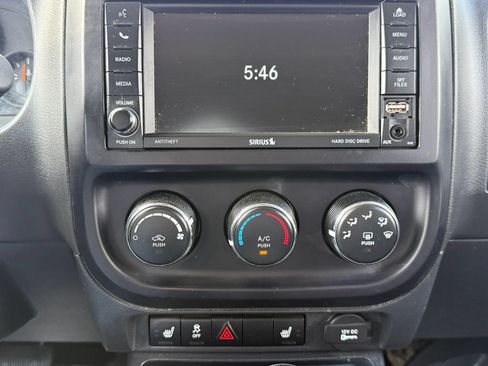 Used 2016 Jeep Patriot High Altitude AWD/4WD image 25