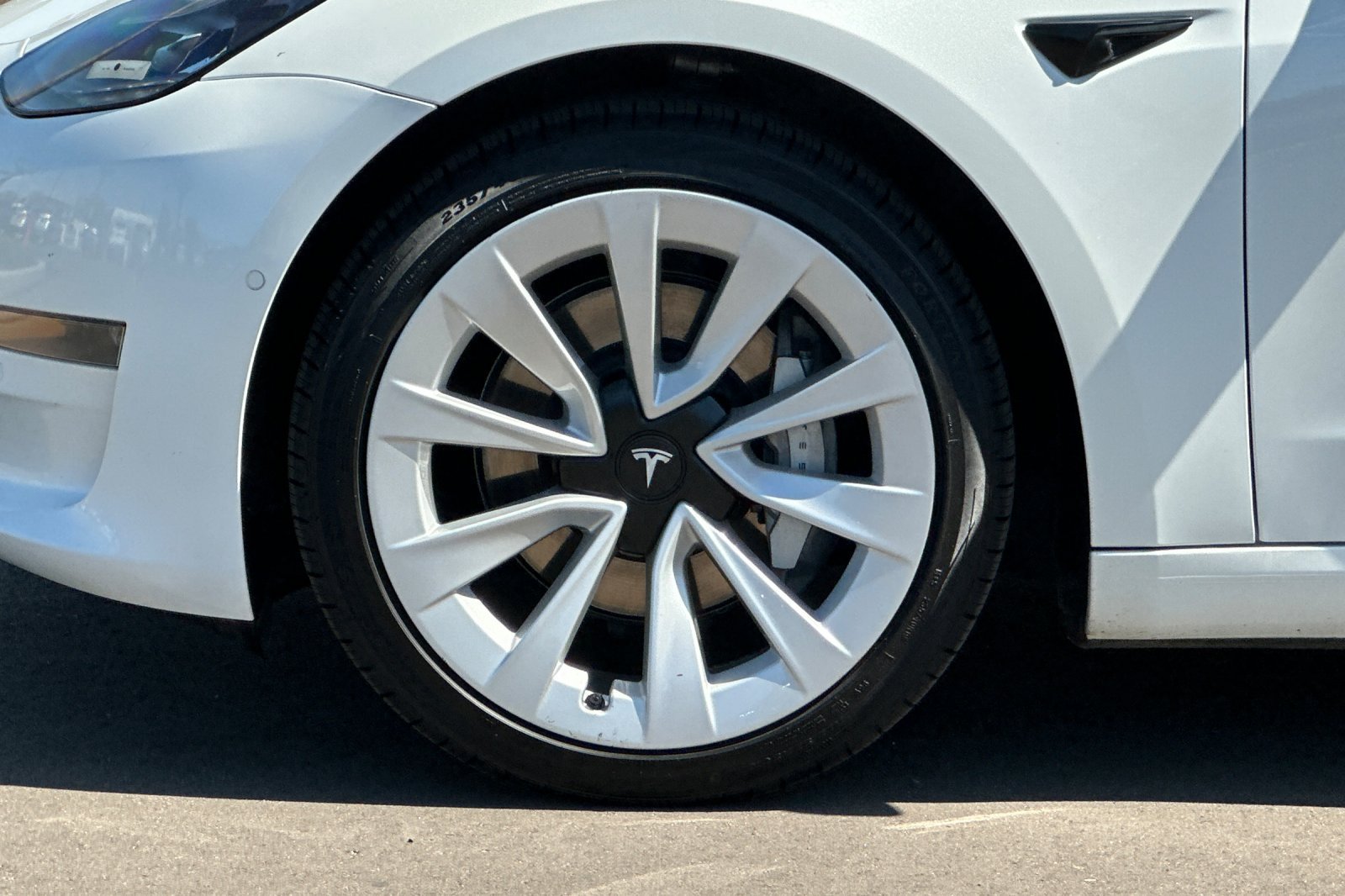 Used 2021 Tesla Model 3 Standard Range Plus RWD image 34