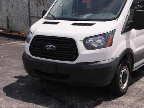 Used 2019 Ford Transit 250 148 Medium Roof RWD image 5
