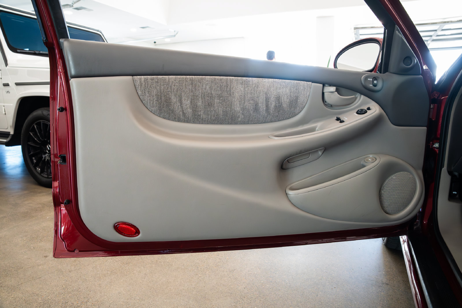 Used 2001 Oldsmobile Alero GL w/ Sun & Sound Pkg FWD image 15