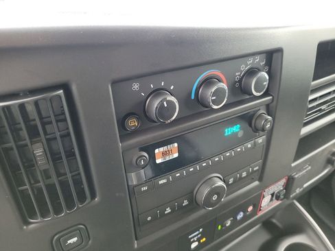 New 2025 Chevrolet Express 2500 Work Van image 5
