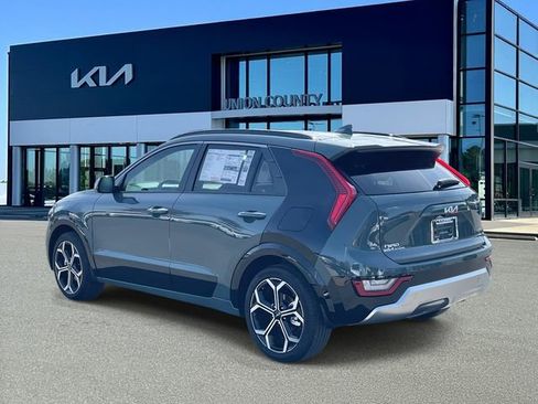 New 2026 Kia Niro SX Touring image 10