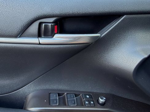 Used 2024 Toyota Camry XSE FWD image 18