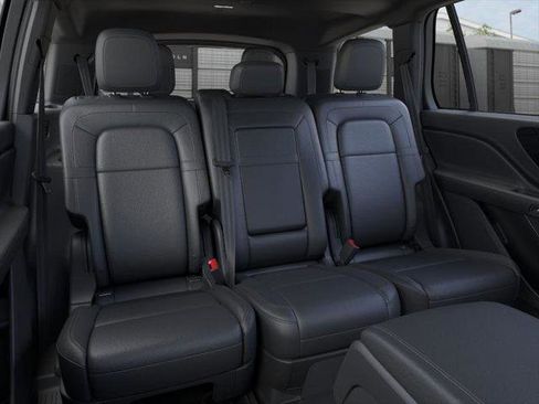 New 2026 Lincoln Aviator Reserve image 11