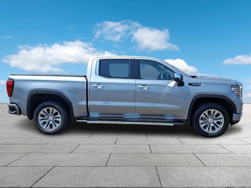 Used 2025 GMC Sierra 1500 Denali AWD/4WD image 7