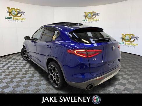 Used 2023 Alfa Romeo Stelvio Ti AWD/4WD image 7