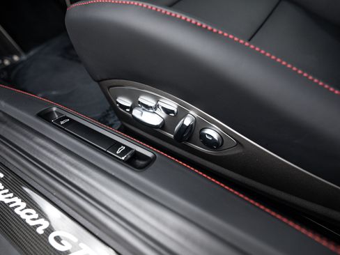 Certified 2025 Porsche 718 Cayman GTS RWD image 24