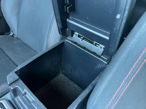 Used 2018 Toyota Tacoma SR5 image 15