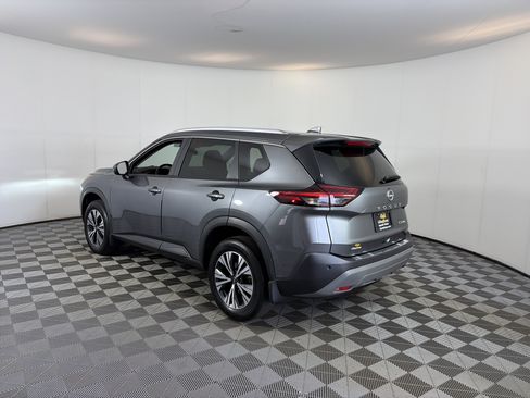Used 2023 Nissan Rogue SV w/ SV Premium B Package AWD/4WD image 8