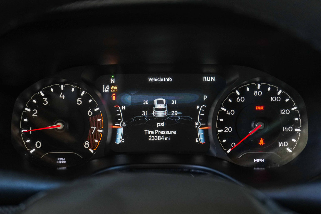 Used 2023 Jeep Compass Latitude w/ Convenience Group AWD/4WD image 22