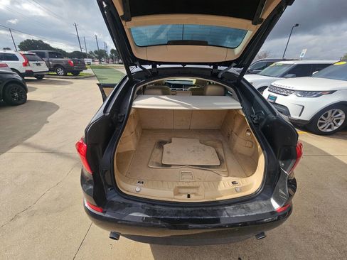 Used 2017 BMW 535i Gran Turismo image 16