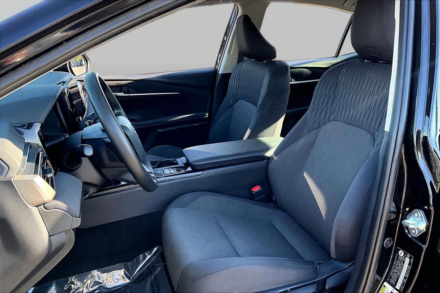 Certified 2025 Toyota Camry LE FWD image 7