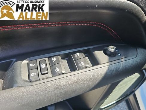 Used 2025 Jeep Compass Trailhawk AWD/4WD image 22