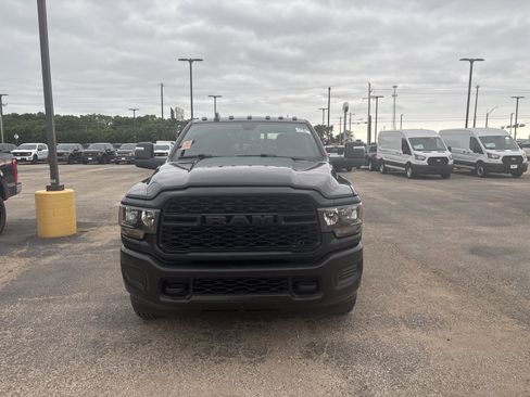 Used 2024 RAM 3500 Tradesman AWD/4WD image 2
