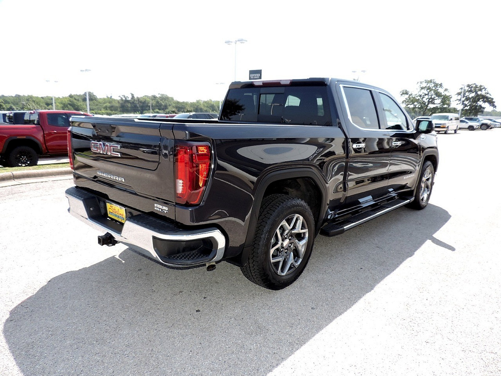 Certified 2023 GMC Sierra 1500 SLT RWD image 5